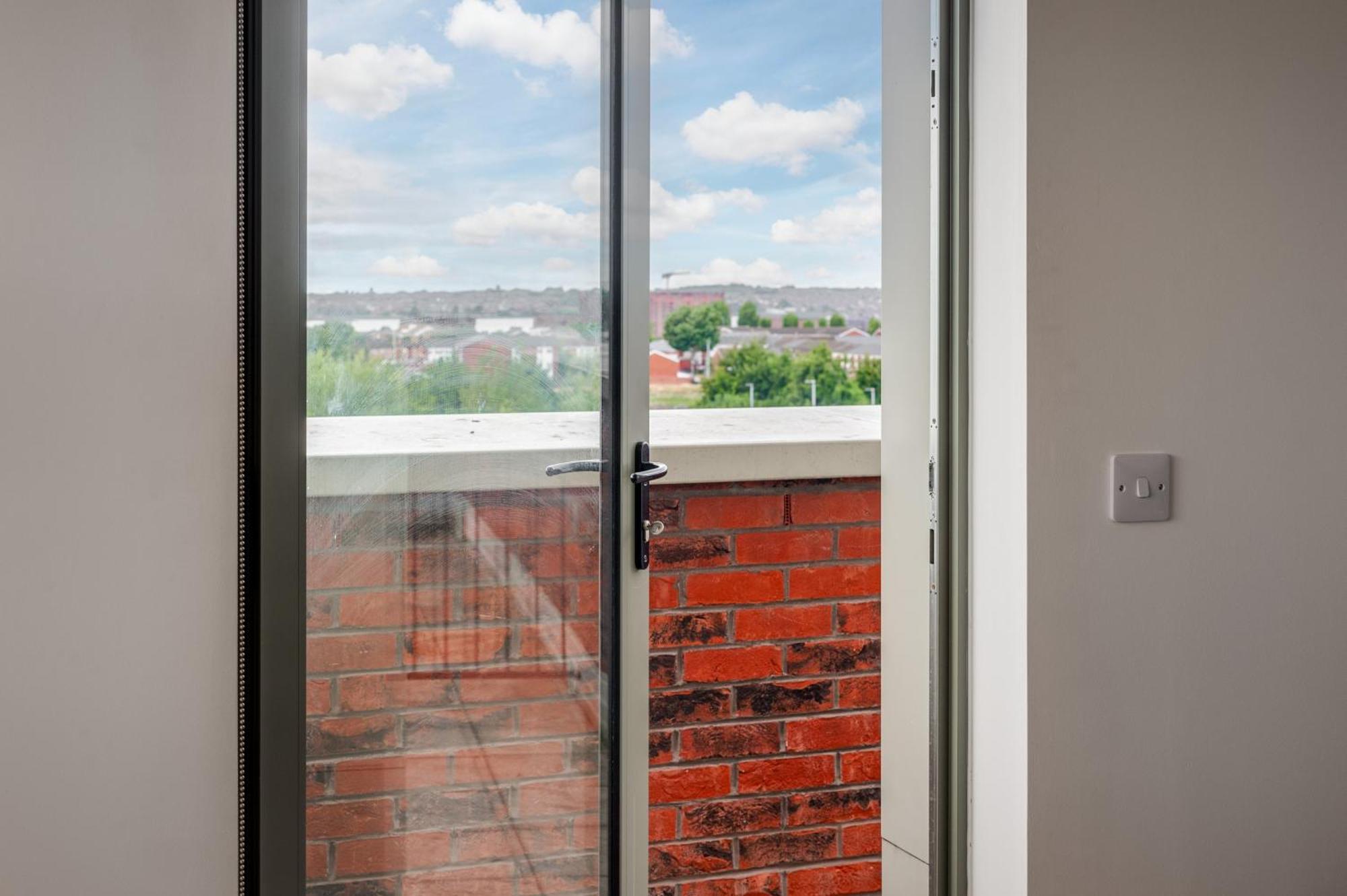 Huge Long Stay Savings! City View Balcony Penthouse Liverpool Dış mekan fotoğraf
